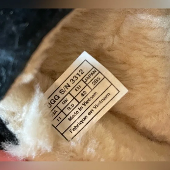 UGG women’s Ansley moccasins - Picture 5 of 5